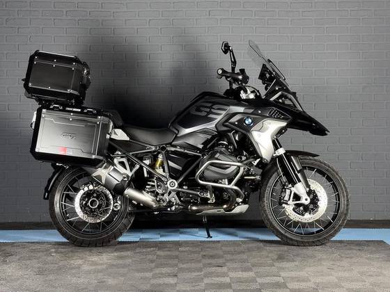 BMW R 1250 GS TRIPLE BLACK 